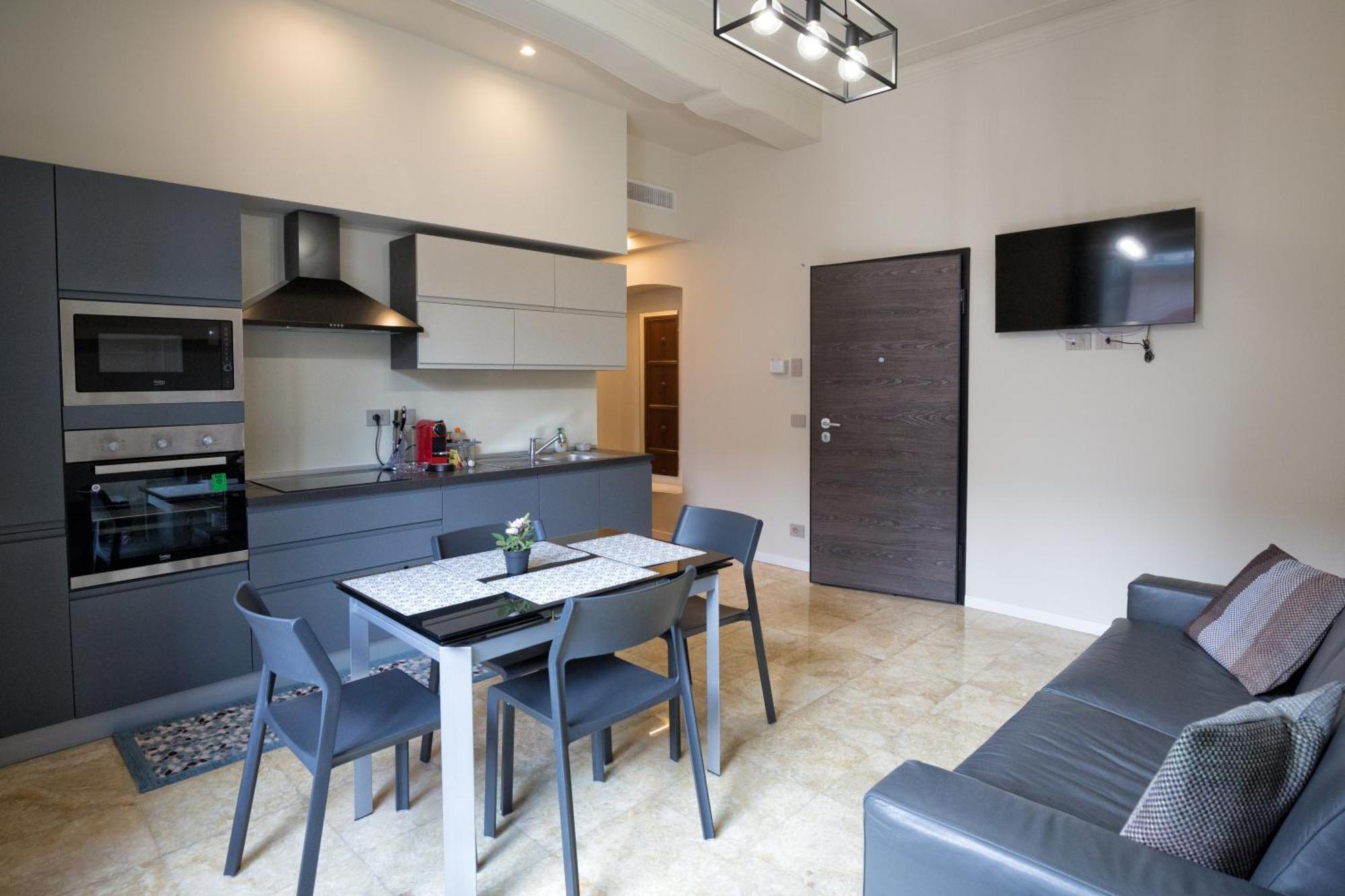 Le Due Piazze Apartment